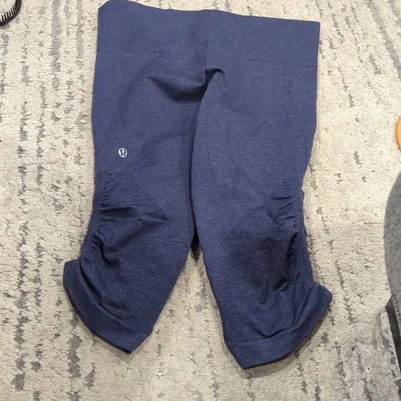 Lululemon In The Flow Crop II Heathered Inkwell - Picture 13 of 14